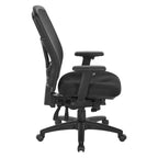 Silla de oficina de malla negra con respaldo y soporte lumbar